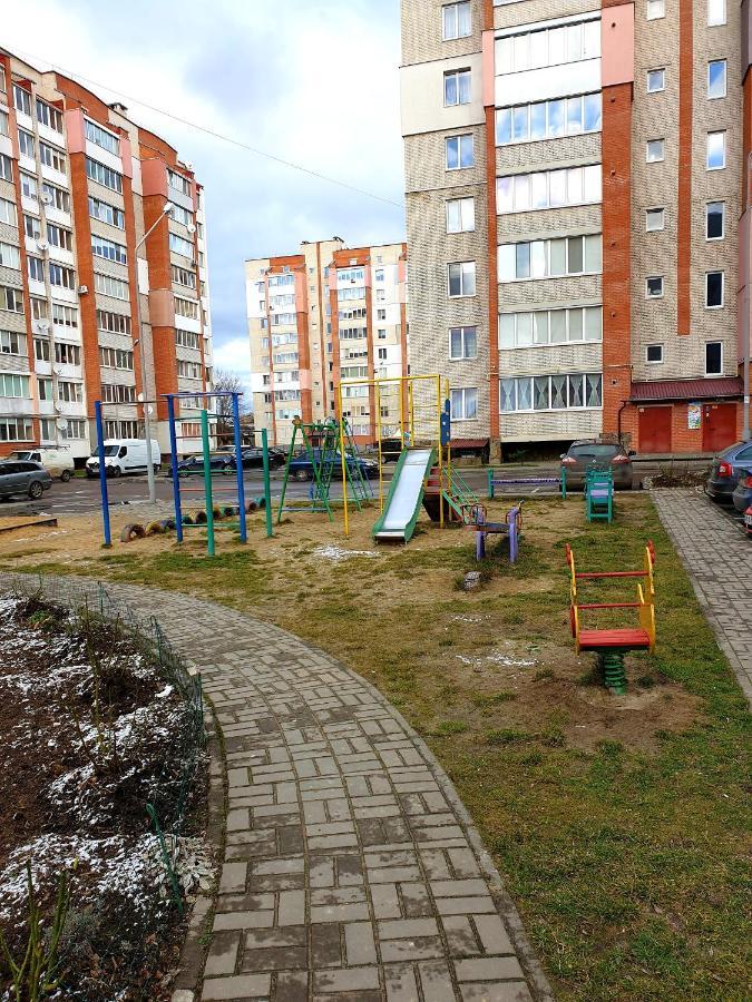 Apartment On Kravchuka, 11B Lutsʼk المظهر الخارجي الصورة